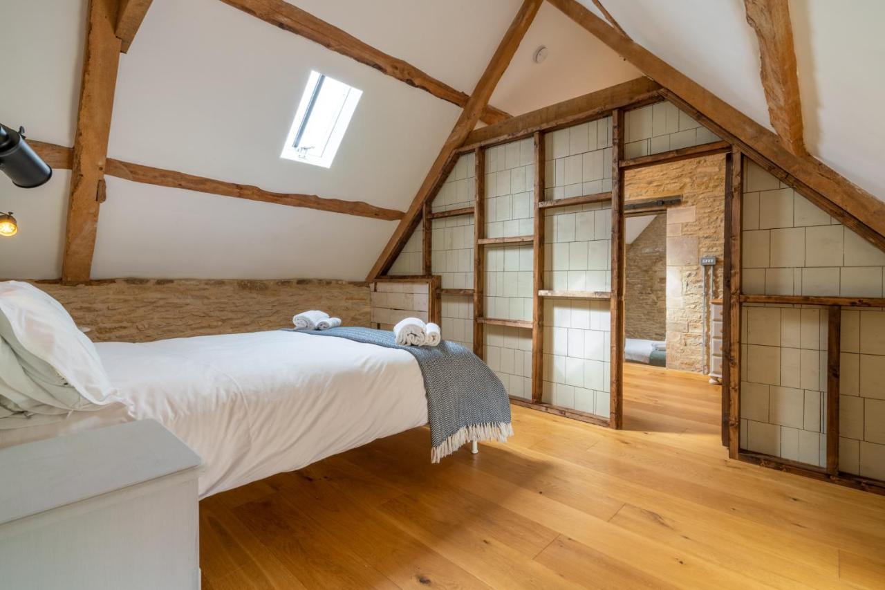 Middle Barn Villa Dyrham ภายนอก รูปภาพ